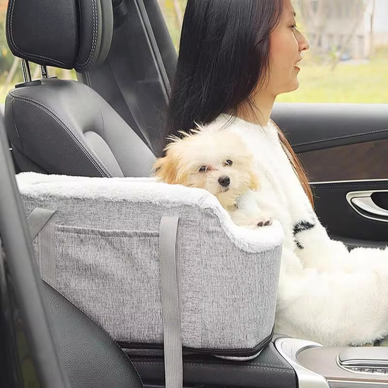 Dog Console Car Seat Travel Bags for Dogs Cats Portable Dog Car Seat Washable Dog Cat Booster Seat on Car Armrest for Dogs Cats